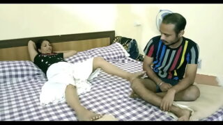 Horny Desi Bhabhi Sex With Cum Inside Her Pussy Video