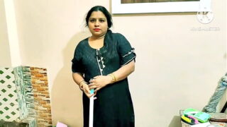 Indian Mumbai bhabi fucking wet pussy by her hubby in the home Video