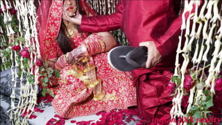 Mumbai hgot wife cock sucking and boobs masti in the home Video